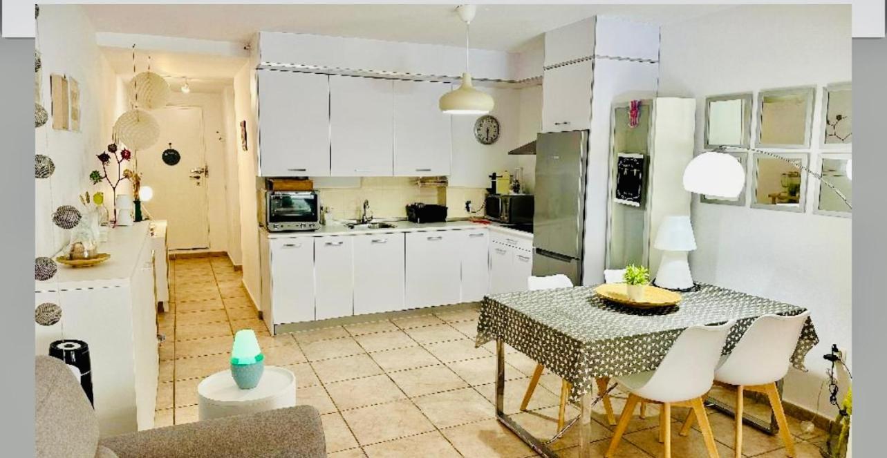 Estupendo Apartamento Urbanizacion Jardines De Zahara. サアラ・デ・ロス・アトゥネス エクステリア 写真