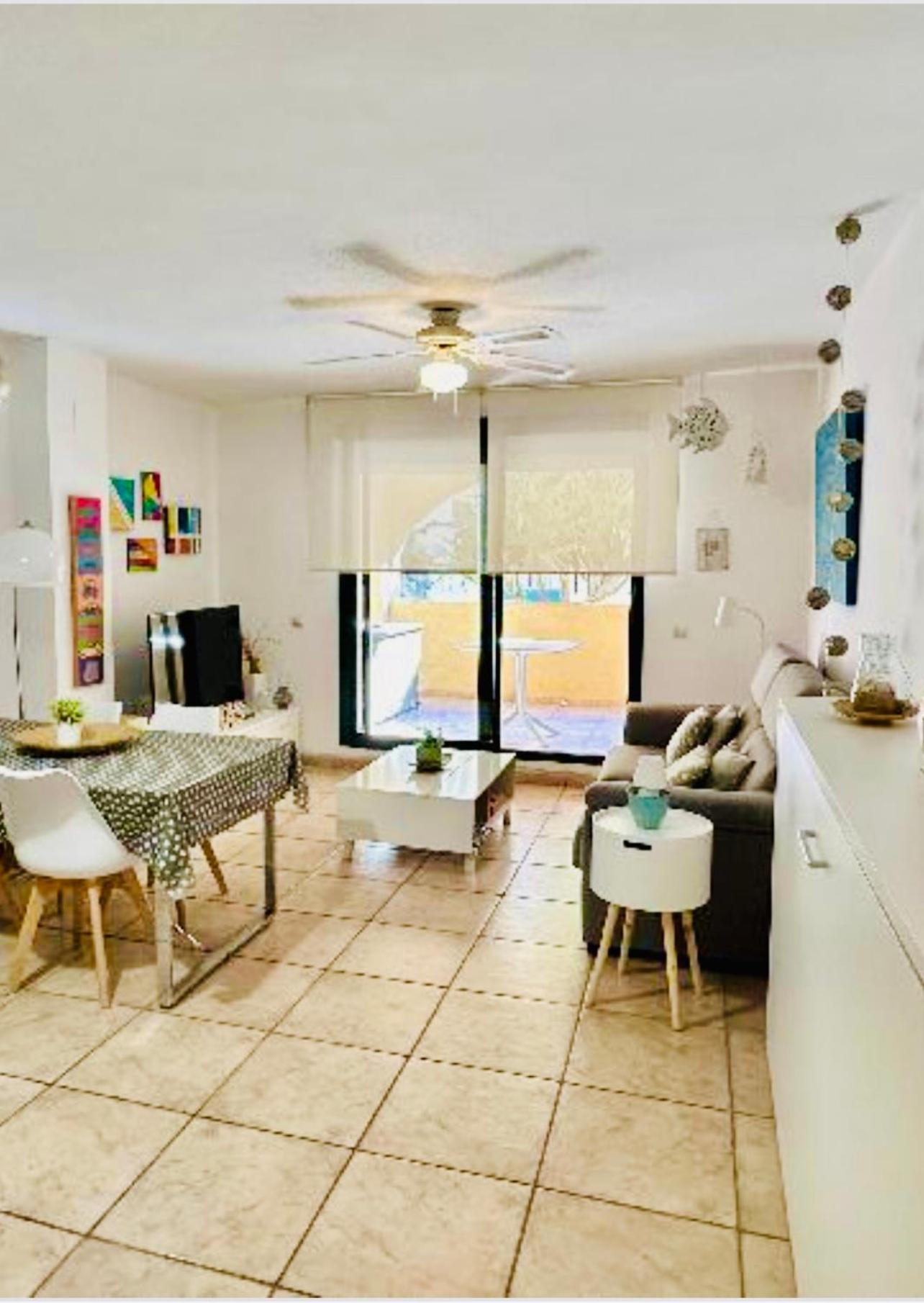 Estupendo Apartamento Urbanizacion Jardines De Zahara. サアラ・デ・ロス・アトゥネス エクステリア 写真
